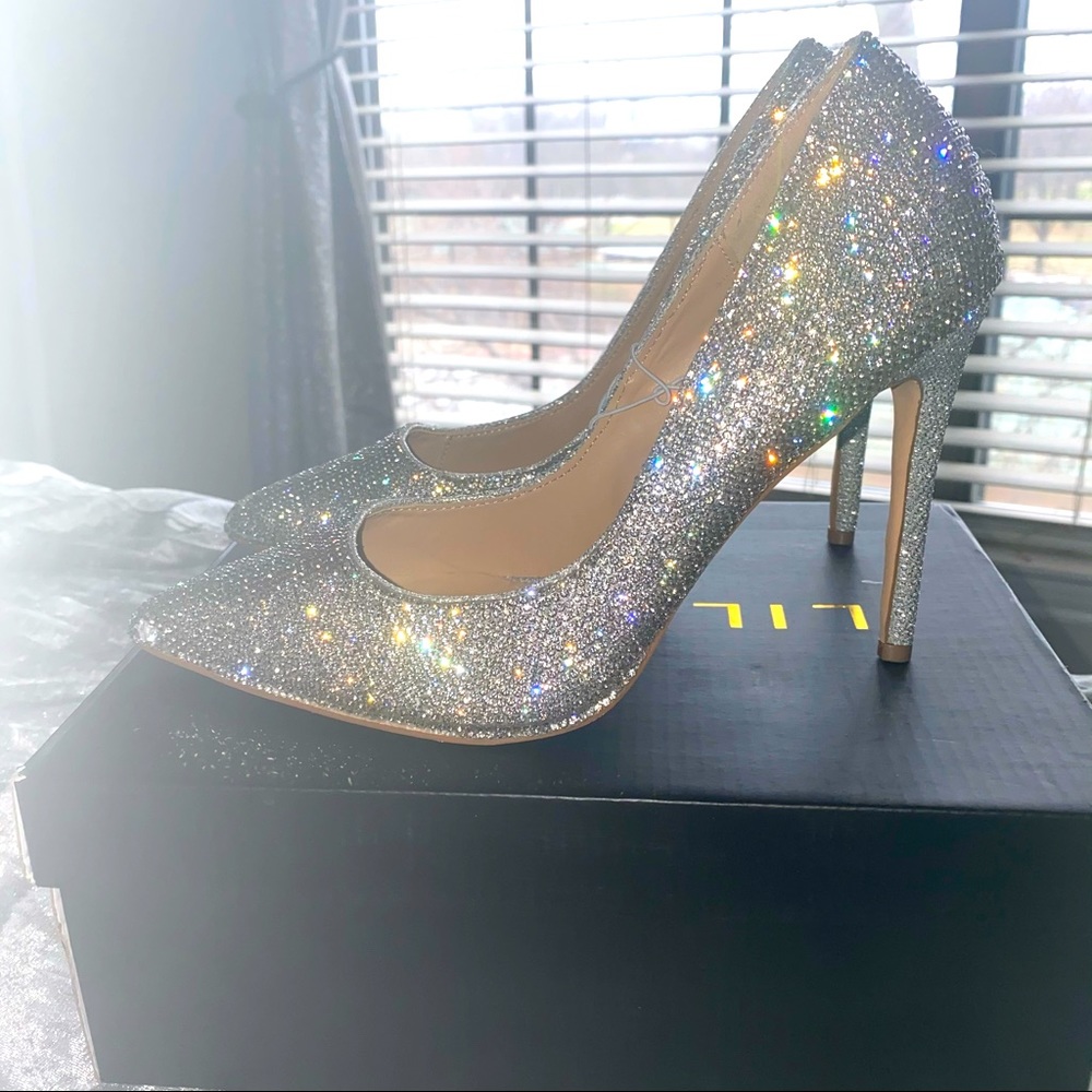 Steve Madden pumps